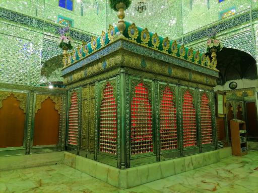 عکس تیمچه(بازار)و امامزاده عبدالله شهربافق