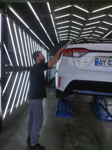 عکس کارشناسی و تشخیص رنگ عباسپور شعبه ۲