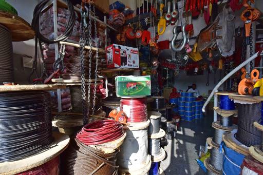 عکس فروشگاه آذران بکسل