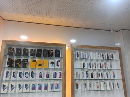 عکس مرکز موبایل و لپ تاپ مرادی 