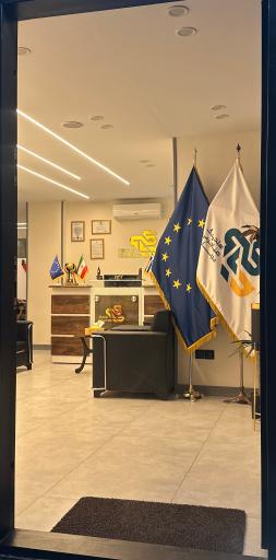 عکس هلدینگ مهاجرتی دیاکو