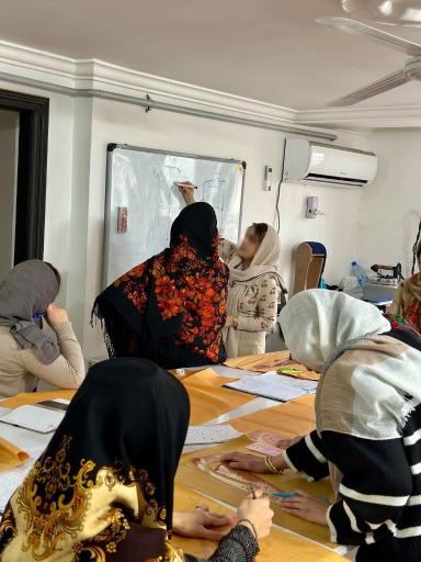 عکس آموزشگاه حمیده خاوند