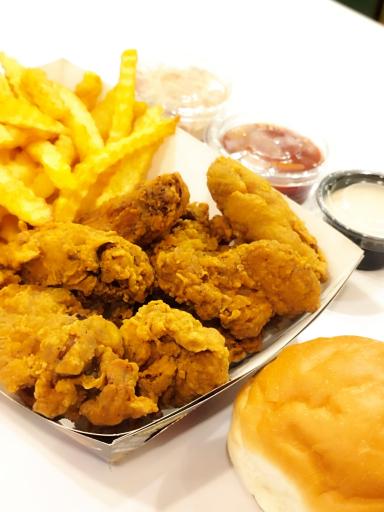 عکس فست فود سرزمین مزه