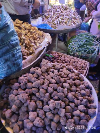 عکس بازارچه میوه و سبزی جات دروازه کازرون 