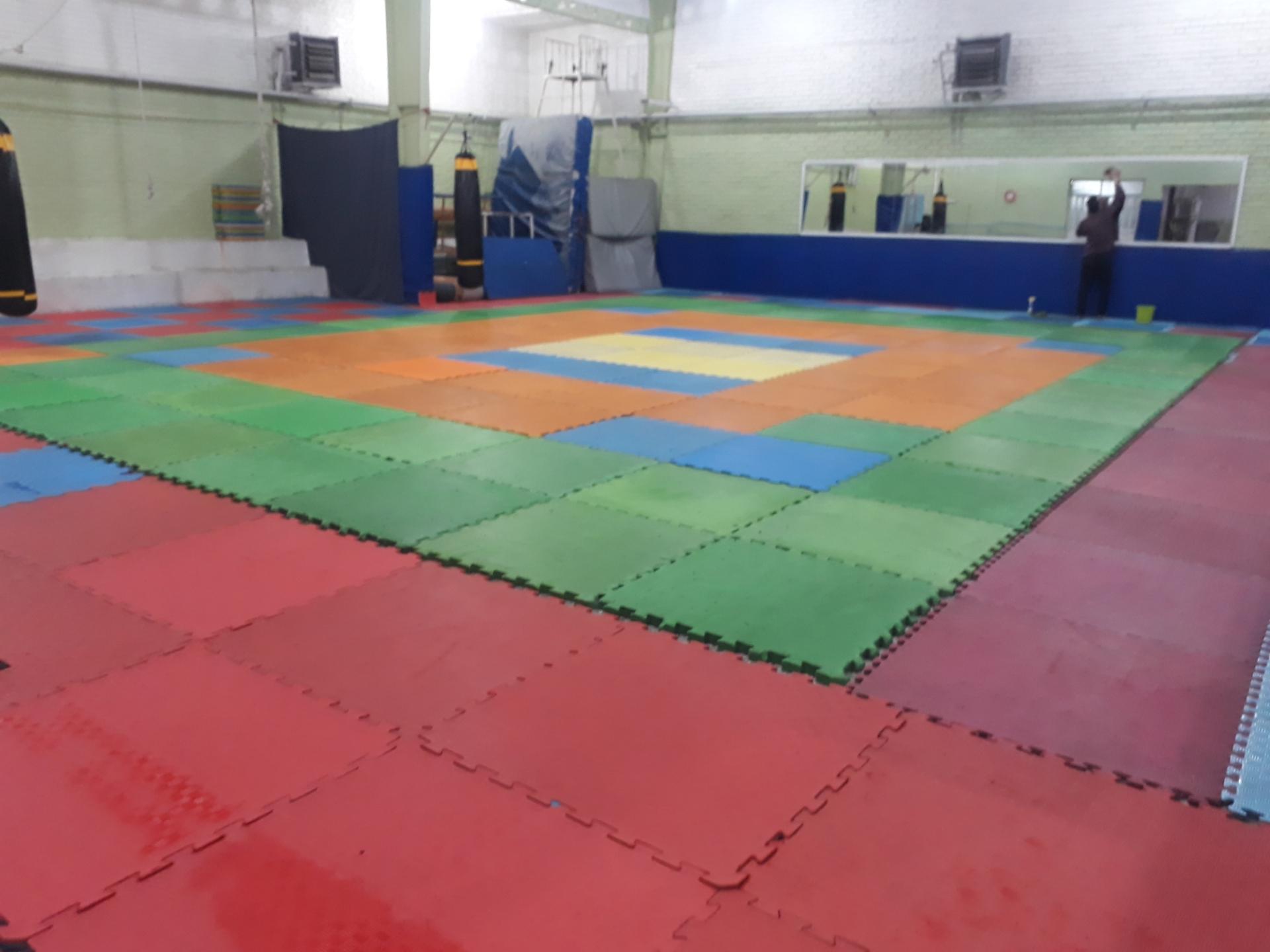 عکس باشگاه ورزشی شهدا