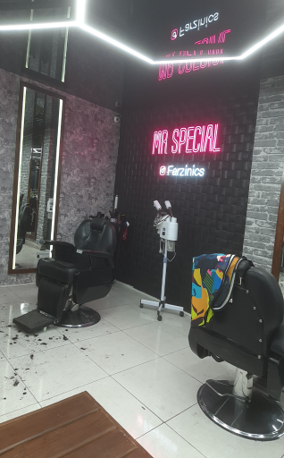 عکس پیرایش آقای خاص