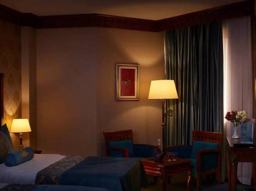 عکس هتل زندیه شیراز