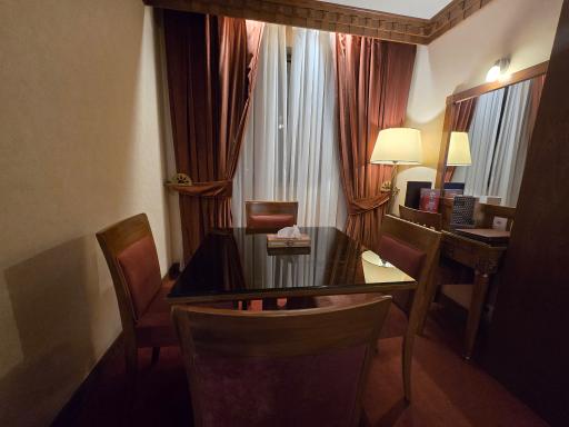 عکس هتل زندیه شیراز