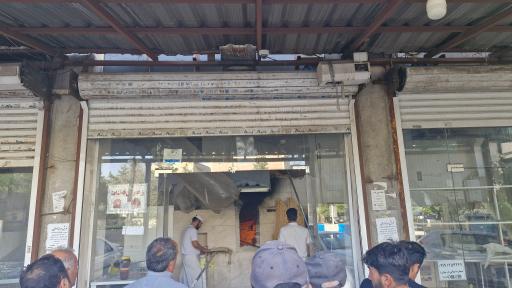 عکس نانوایی سنگک