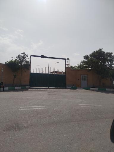 عکس انبار فروشگاه‌های زنجیره‌ای امیران