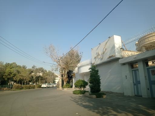 عکس مشاور املاک باهنر