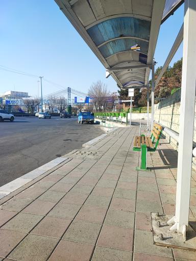 عکس ایستگاه اتوبوس بیمارستان میلاد