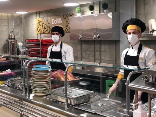 عکس کترینگ دنا