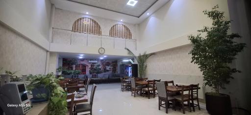 عکس رستوران پارسیان