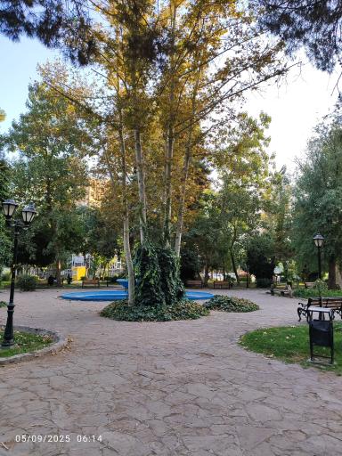 عکس بوستان باغ ملی