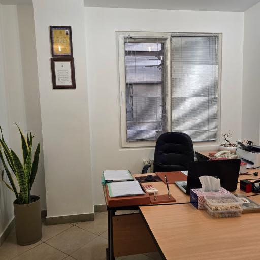 عکس دفتر وکالت مهشید شریفات