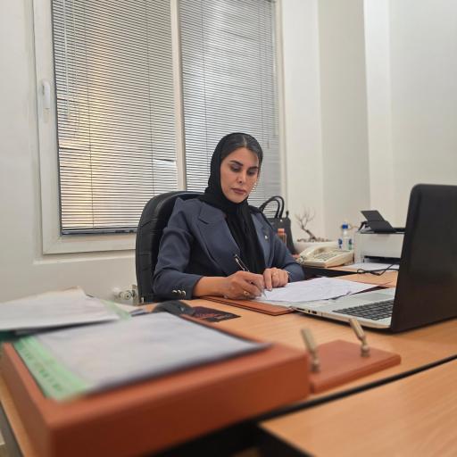 عکس دفتر وکالت مهشید شریفات