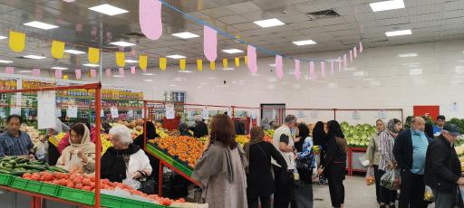 عکس بازار میوه و تره‌ بار آذر شهر