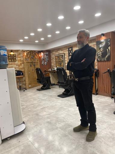 عکس آرایشگاه مردانه موتک