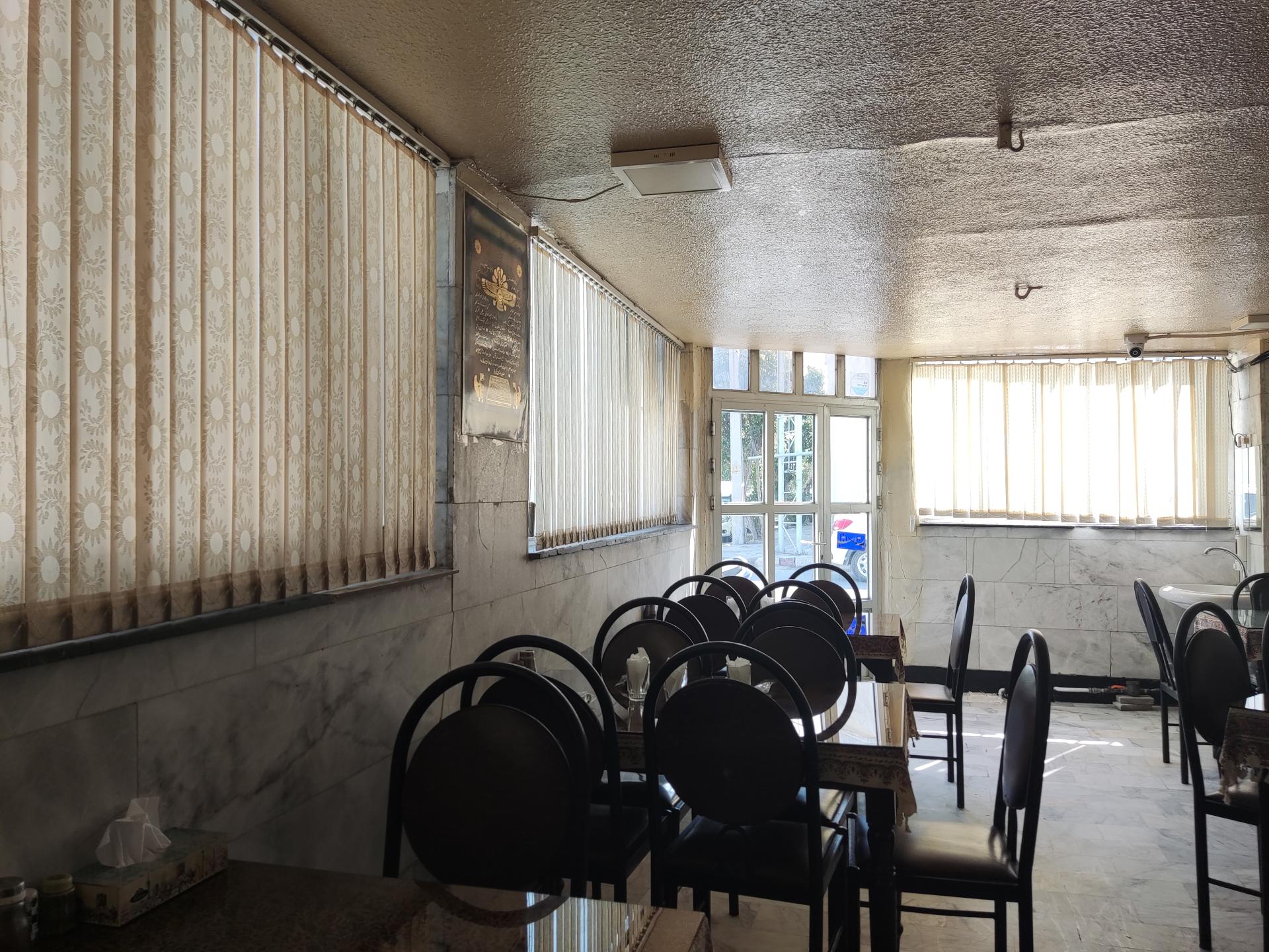 عکس رستوران آزادی بوشهر