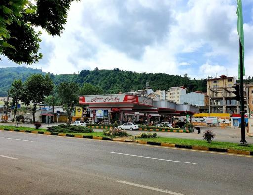 عکس پمپ بنزین نیکان