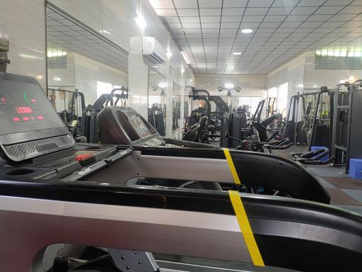 عکس باشگاه بدن سازی آرارات