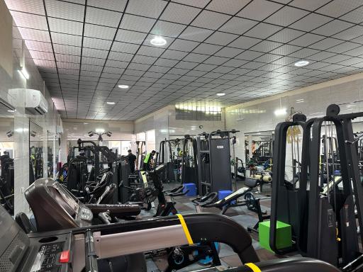 عکس باشگاه بدن سازی آرارات