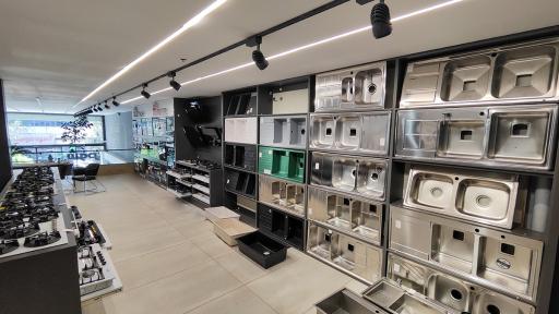 عکس فروشگاه کابی لند