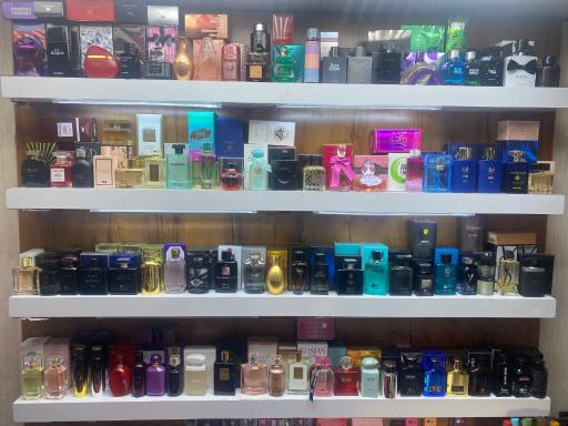 عکس آرایشی و عطر مریدا 2