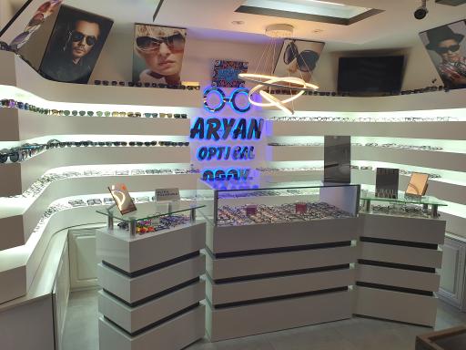 عکس اپتومتریست سعید عباس آبادی