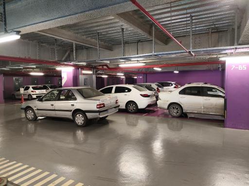 عکس پارکینگ چارسو