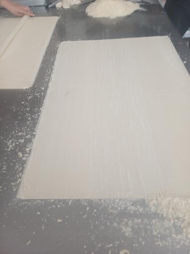 عکس کارگاه تولید باقلوا گونش