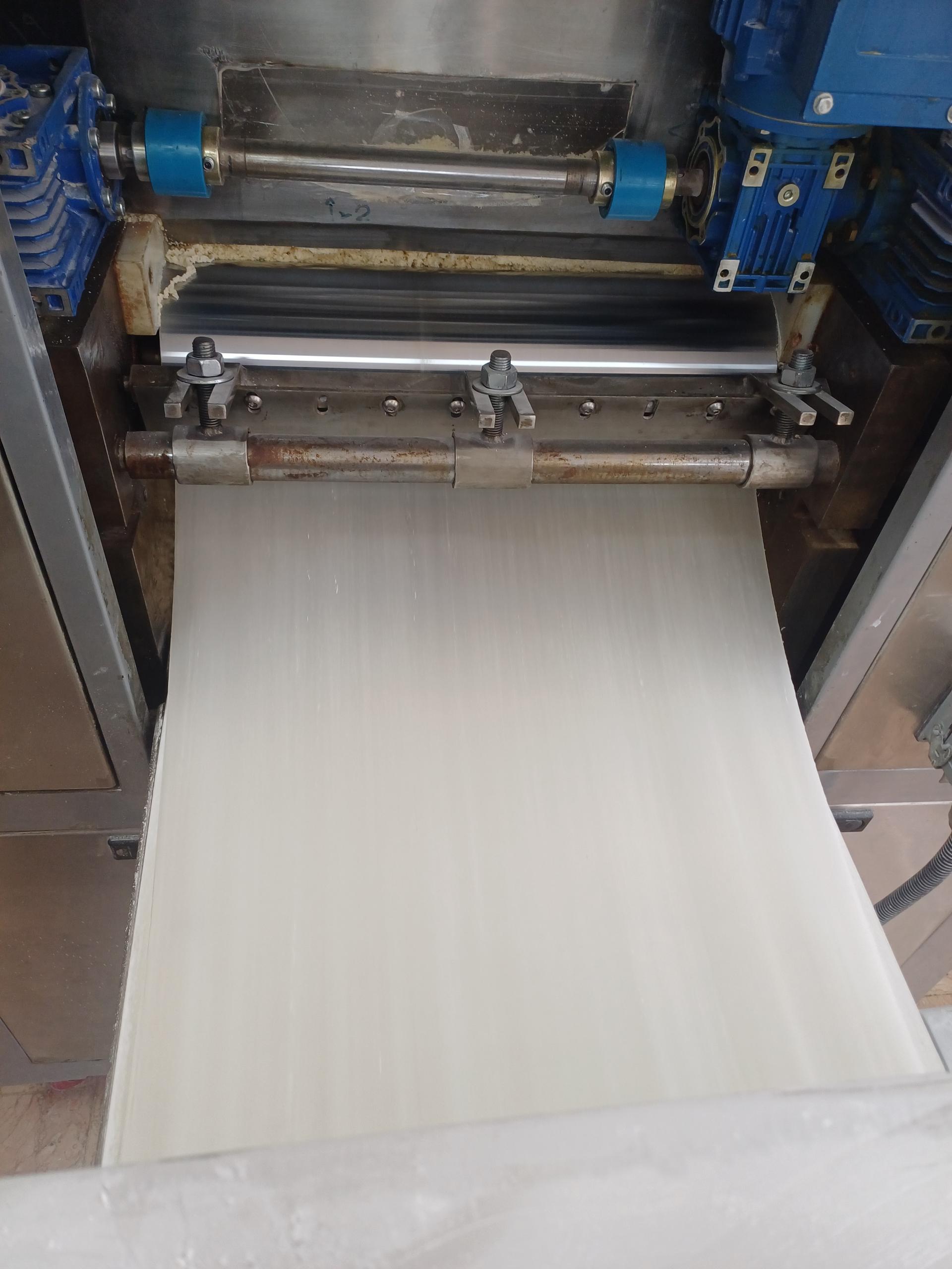 عکس کارگاه تولید باقلوا گونش