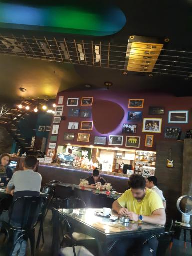 عکس کافه راک