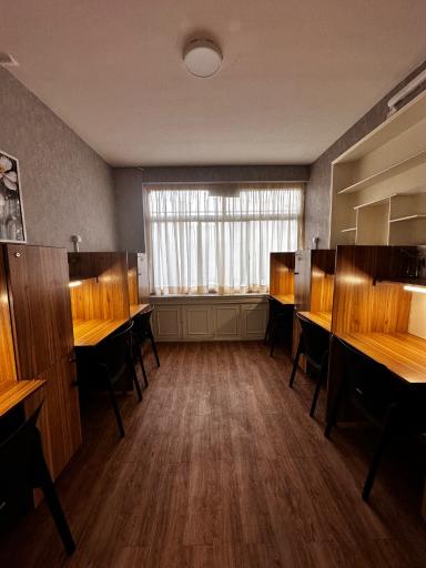 عکس سالن مطالعه دخترانه دلتا