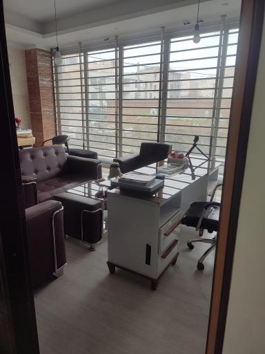 آموزشگاه و سالن زیبایی محمدی