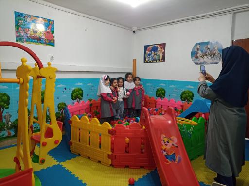 عکس خانه بازی باب اسفنجی