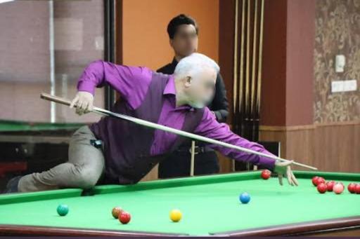 عکس باشگاه بیلیارد آراز