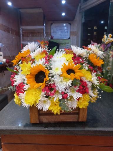 عکس گل فروشی گلزار طلا