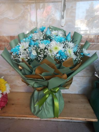 عکس گل فروشی گلزار طلا