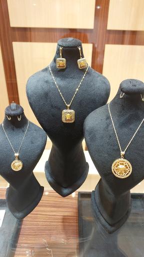 عکس گالری طلا و جواهرات زرنار