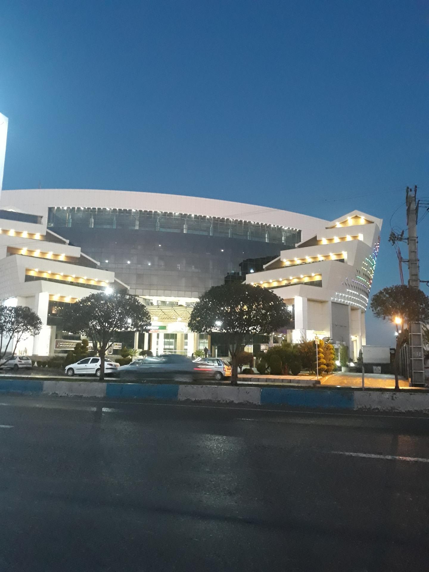 عکس فروشگاه رفاه(دنیای آرزو)