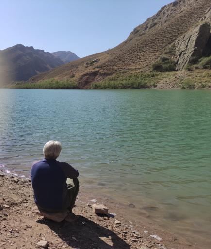 عکس دریاچه سد زاوین