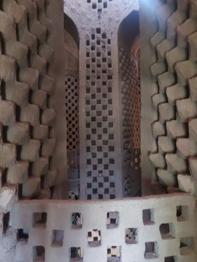 عکس برج کبوترخانه دستگرد