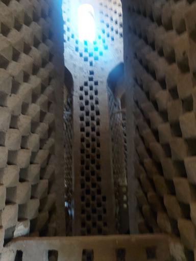 عکس برج کبوترخانه دستگرد