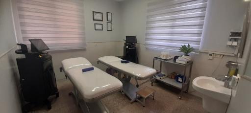 عکس مرکز تخصصی لیزر پاک