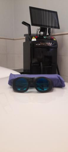 عکس مرکز تخصصی لیزر پاک