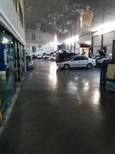 عکس نمایندگی ایران خودرو سرافراز