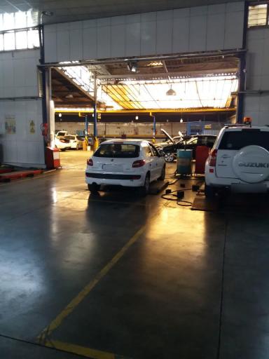 عکس نمایندگی ایران خودرو سرافراز