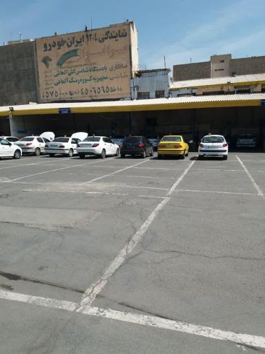 عکس نمایندگی ایران خودرو سرافراز